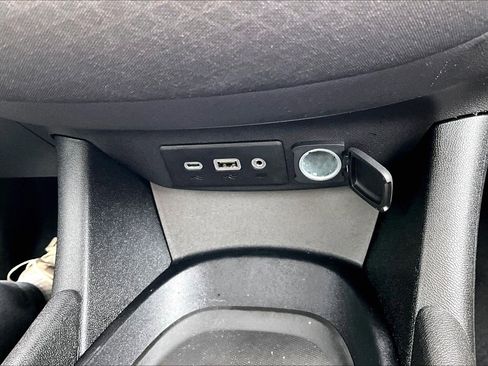 Used 2020 Chevrolet Malibu LS image 32