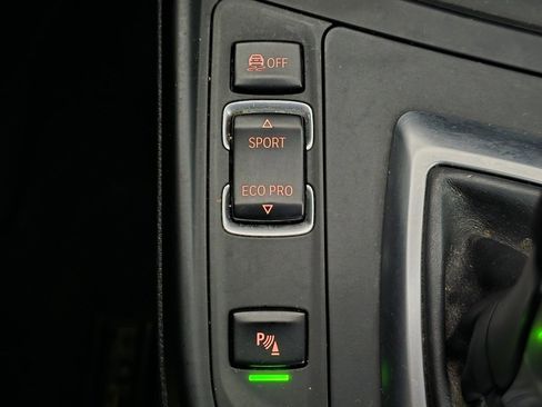 Used 2017 BMW 230i xDrive Convertible image 28