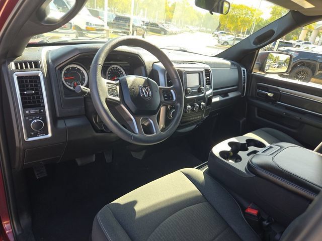 Used 2024 RAM 1500 Warlock RWD image 10