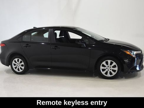 Used 2024 Toyota Corolla LE FWD image 3
