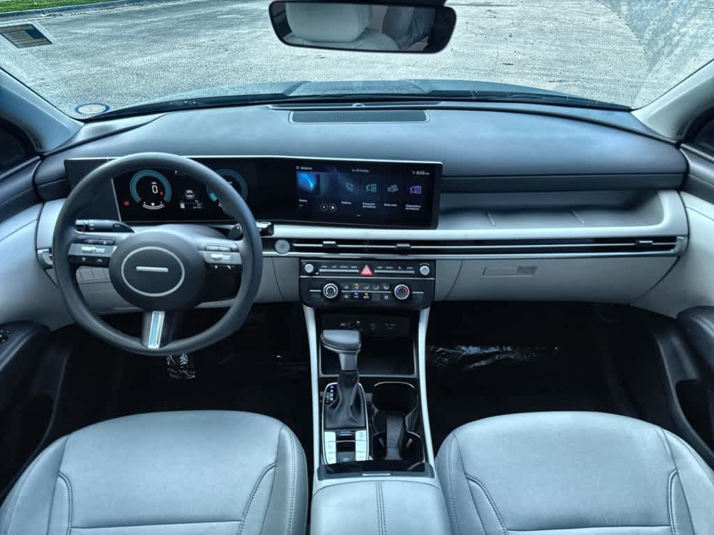 Used 2025 Hyundai Tucson SE FWD image 24