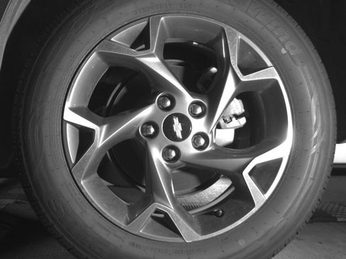 Used 2025 Chevrolet Trax LT FWD image 14