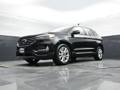 Used 2022 Ford Edge Titanium w/ Equipment Group 301A AWD/4WD image 41