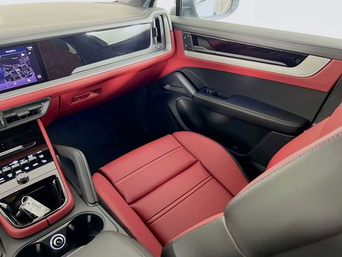 New 2026 Porsche Cayenne S AWD/4WD image 26