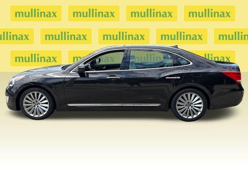 Used 2015 Hyundai Equus Signature RWD image 11