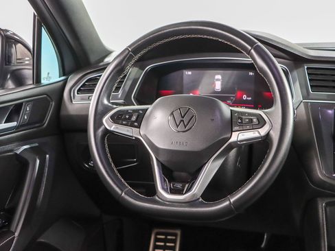 Used 2023 Volkswagen Tiguan SE R-Line FWD image 12