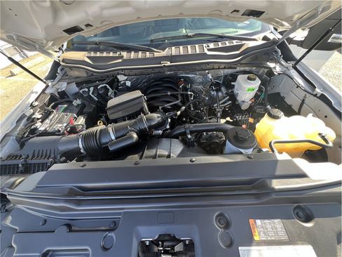 Used 2022 Ford F550 2WD Crew Cab Super Duty w/ Power Equipment Group image 19