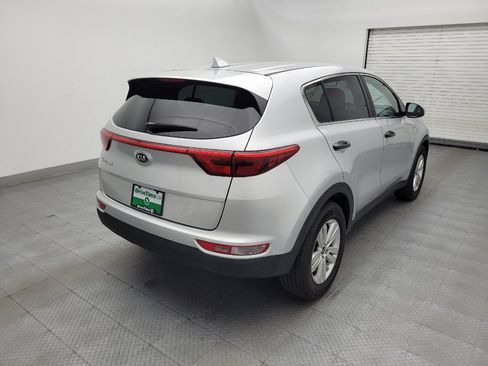 Used 2017 Kia Sportage LX AWD/4WD image 9