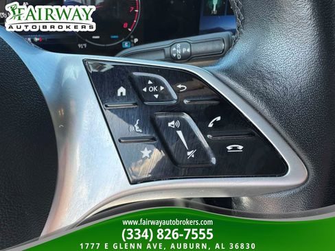 Used 2025 Mercedes-Benz GLB 250 image 18