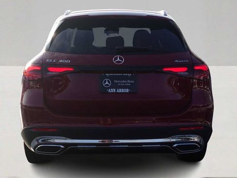 Used 2026 Mercedes-Benz GLC 300 4MATIC image 6