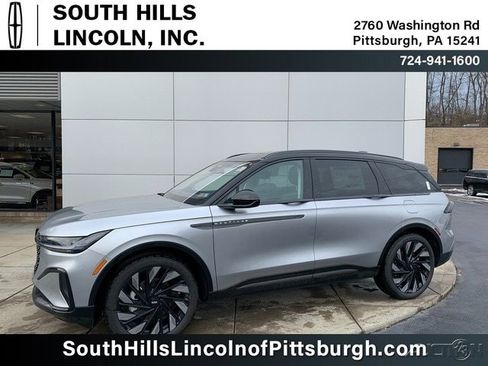 New 2026 Lincoln Nautilus Reserve w/ Jet Appearance Package image 8