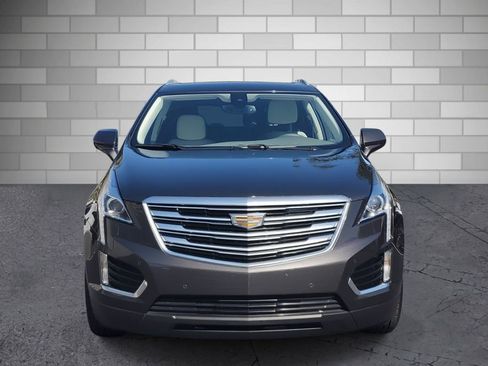 Used 2018 Cadillac XT5 Luxury w/ Driver Awareness Package image 8
