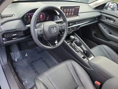 Used 2024 Honda Accord EX-L image 16