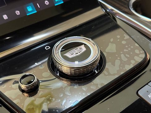 New 2026 Cadillac Escalade Luxury w/ Touring Package image 40