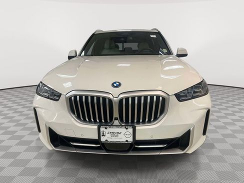 Used 2024 BMW X5 xDrive50e AWD/4WD image 8