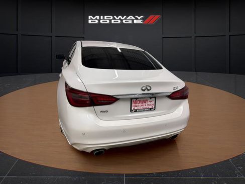 Used 2019 INFINITI Q50 Luxe w/ Essential Package (3.0T Luxe) image 6