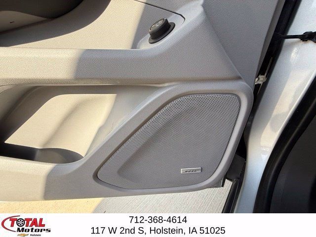 Used 2020 GMC Terrain SLT w/ Preferred Package AWD/4WD image 19