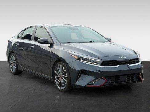 Used 2022 Kia Forte GT w/ GT2 Package FWD image 3