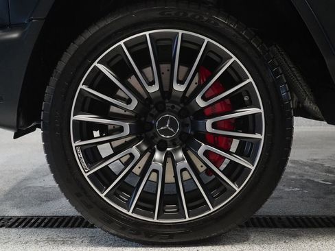 Certified 2025 Mercedes-Benz G 63 AMG 4MATIC image 8