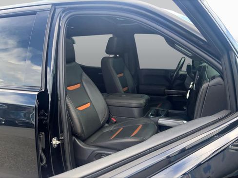 Used 2019 GMC Sierra 1500 AT4 w/ AT4 Premium Package AWD/4WD image 9
