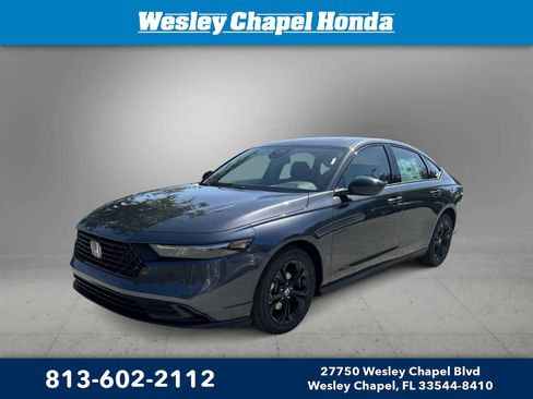 Used 2025 Honda Accord SE image 1