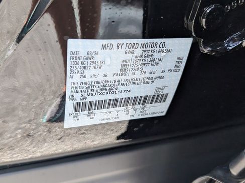 New 2026 Lincoln Aviator Reserve AWD/4WD image 15