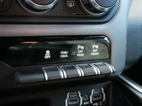 Certified 2022 RAM 1500 Big Horn image 30