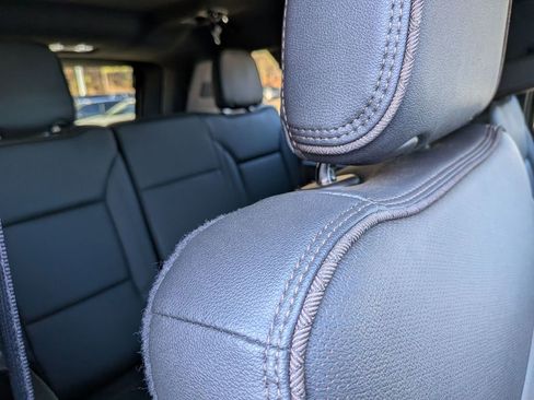 Used 2022 Chevrolet Suburban High Country w/ Premium Package 2 image 33