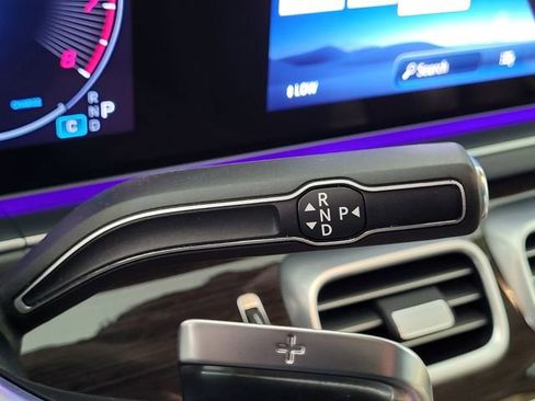 Used 2024 Mercedes-Benz GLE 350 4MATIC image 19