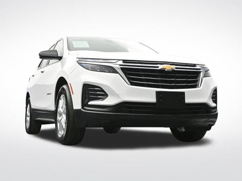Used 2024 Chevrolet Equinox LS w/ LS Convenience Package FWD image 30