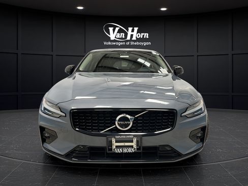 Used 2024 Volvo S60 B5 Plus AWD/4WD image 2