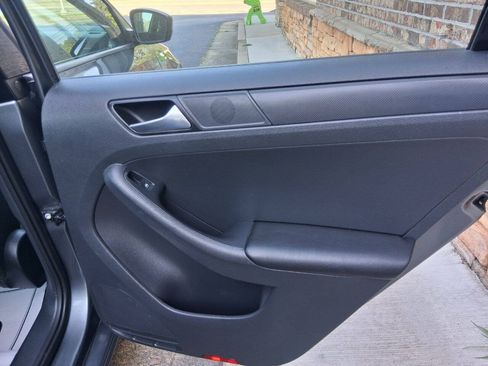 Used 2015 Volkswagen Jetta S FWD image 20
