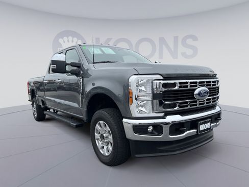 Used 2024 Ford F350 XLT w/ FX4 Off-Road Package image 10