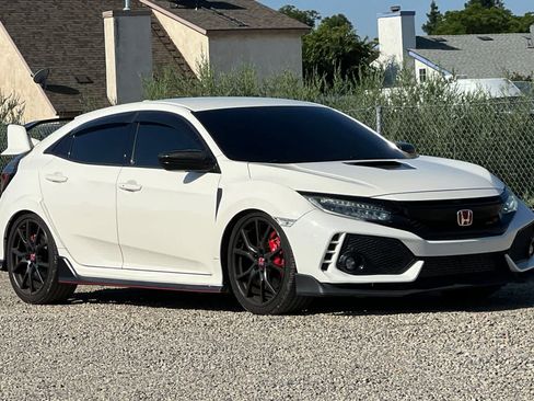 Used 2019 Honda Civic Type R image 10