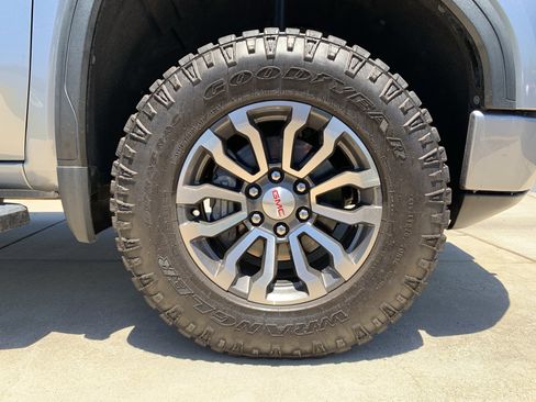 Used 2021 GMC Sierra 1500 AT4 AWD/4WD image 13