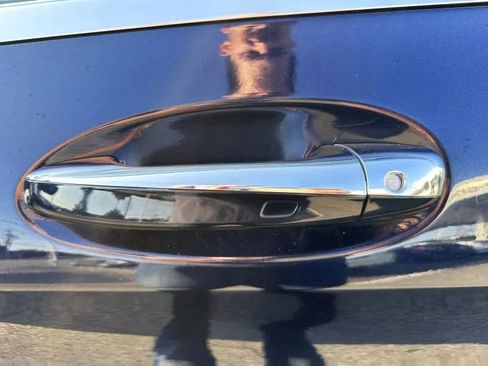 Used 2015 Mercedes-Benz C 300 4MATIC Sedan image 12