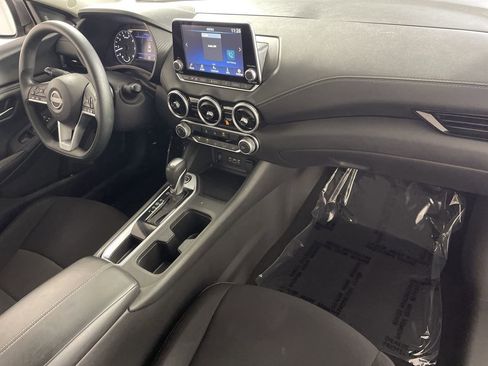 Used 2022 Nissan Sentra SV image 26