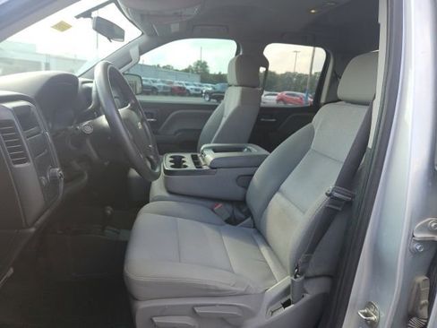 Used 2017 Chevrolet Silverado 1500 Custom w/ Custom Convenience Package AWD/4WD image 12