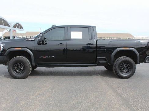Used 2024 GMC Sierra 2500 AT4X w/ AT4X AEV Edition image 9
