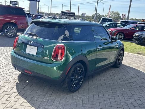 Used 2020 MINI Cooper 2-Door Hardtop image 6