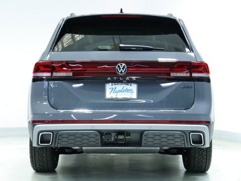 New 2026 Volkswagen Atlas Peak Edition AWD/4WD image 7