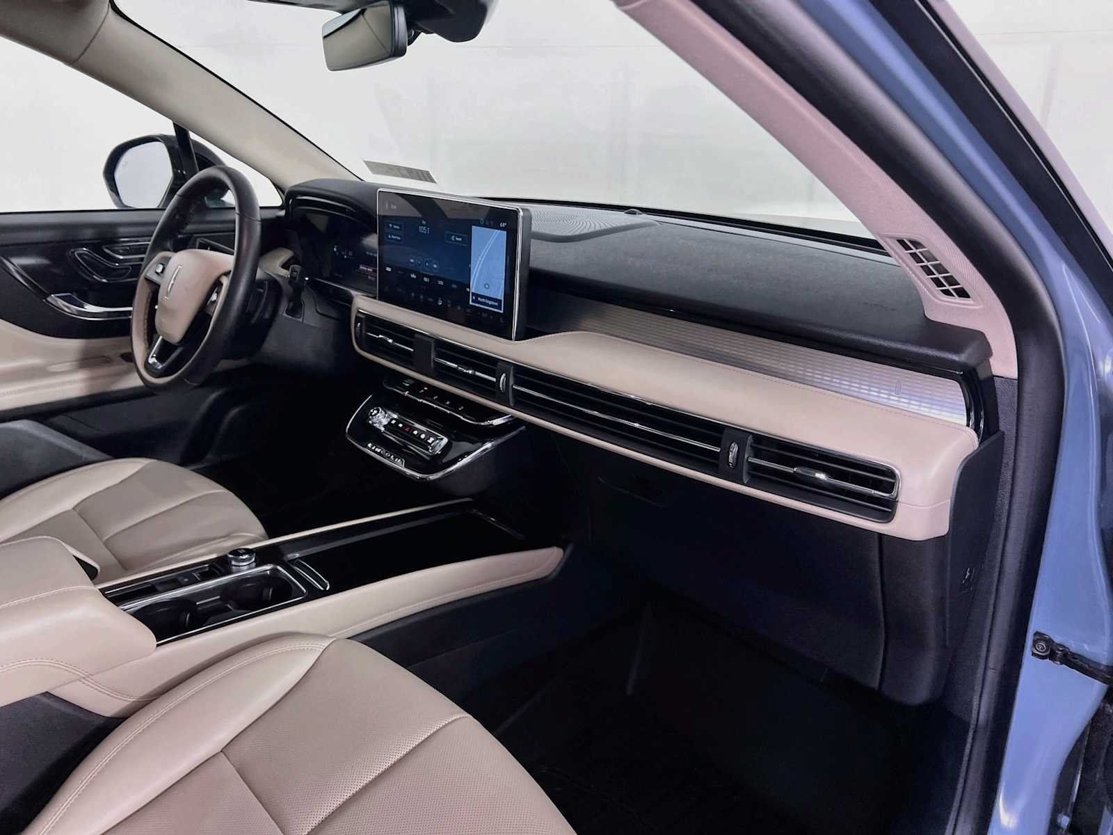 Used 2026 Lincoln Corsair Premiere AWD/4WD image 30