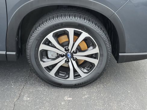 Used 2021 Subaru Forester Limited w/ Popular Package #3 image 5