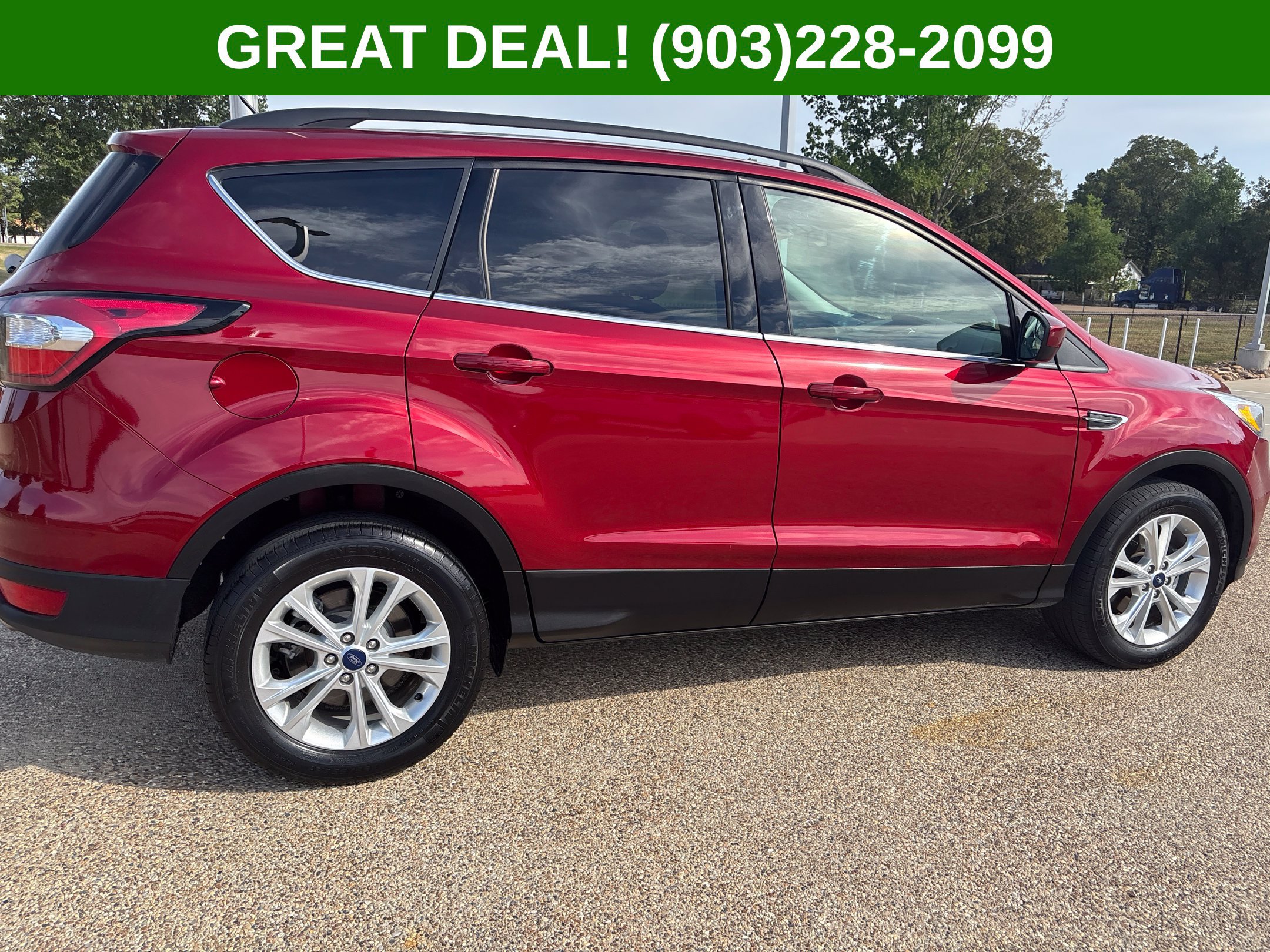 Used 2018 Ford Escape SE FWD image 14