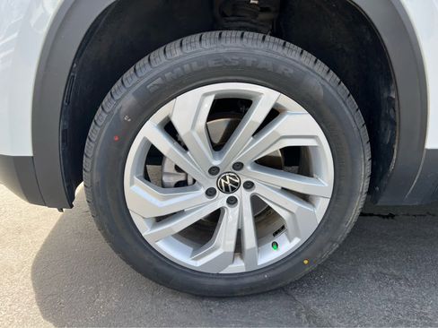 Used 2023 Volkswagen Atlas SE image 13