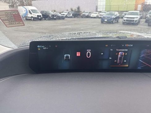 Used 2025 Ford Expedition Max Platinum image 37