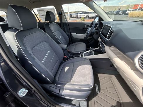 New 2026 Hyundai Venue SEL FWD image 25