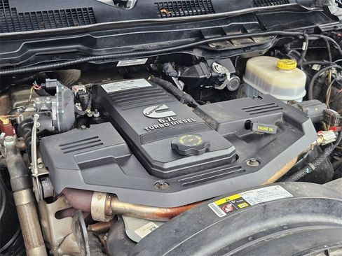 Used 2018 RAM 2500 Laramie image 42