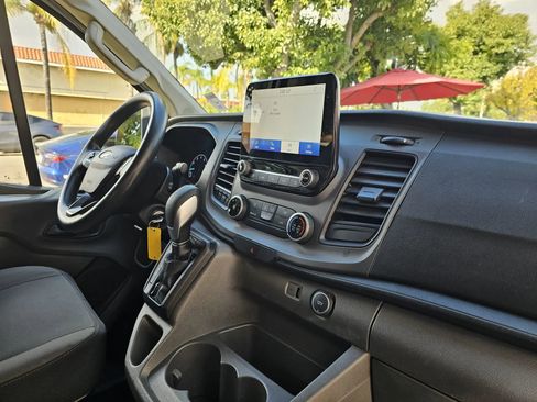 Used 2020 Ford Transit 150 XLT image 19