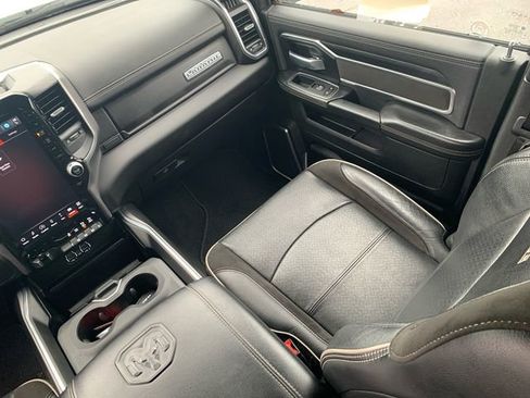 Used 2024 RAM 2500 Laramie w/ Night Edition image 22